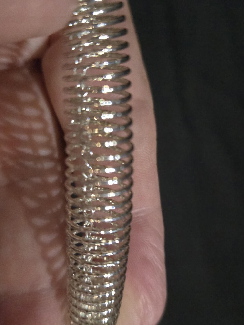 NIB Silpada Stretch Bracelet | Original Box & Pouch | Classic Ribbed Design - Picture 6 of 8